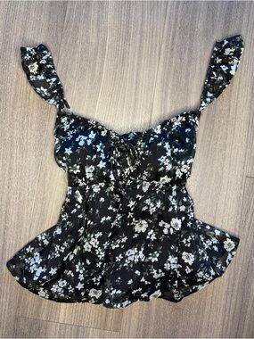 Hollister Black Floral Tie-Front Peplum Camisole